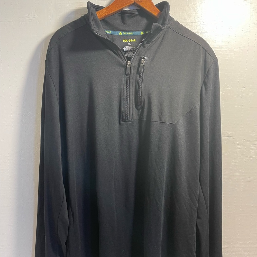 Tek Gear quarter zip workout/running pull over XL